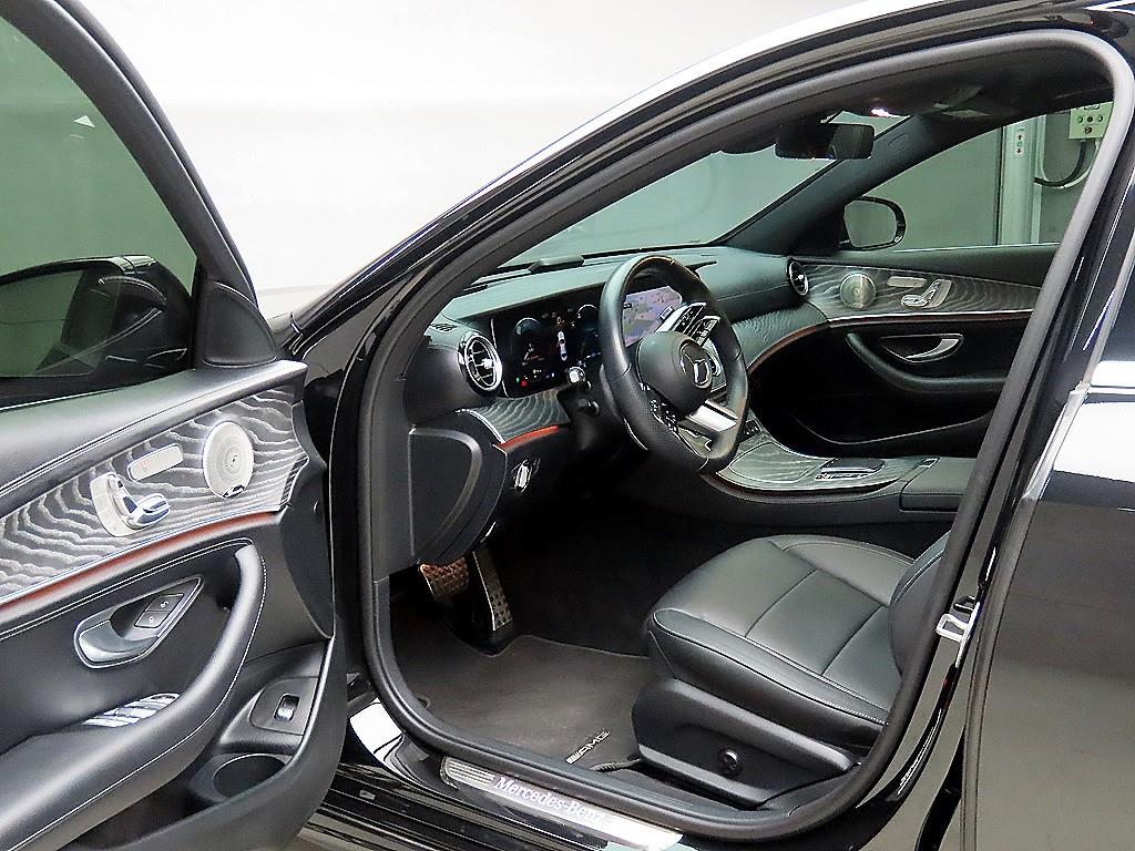 Mercedes Benz E class - Vista 5