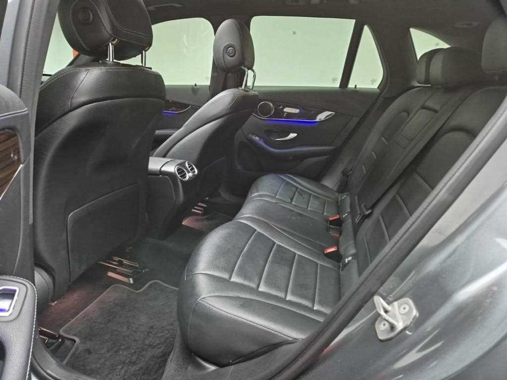 Mercedes Benz GLC Class - Vista 12