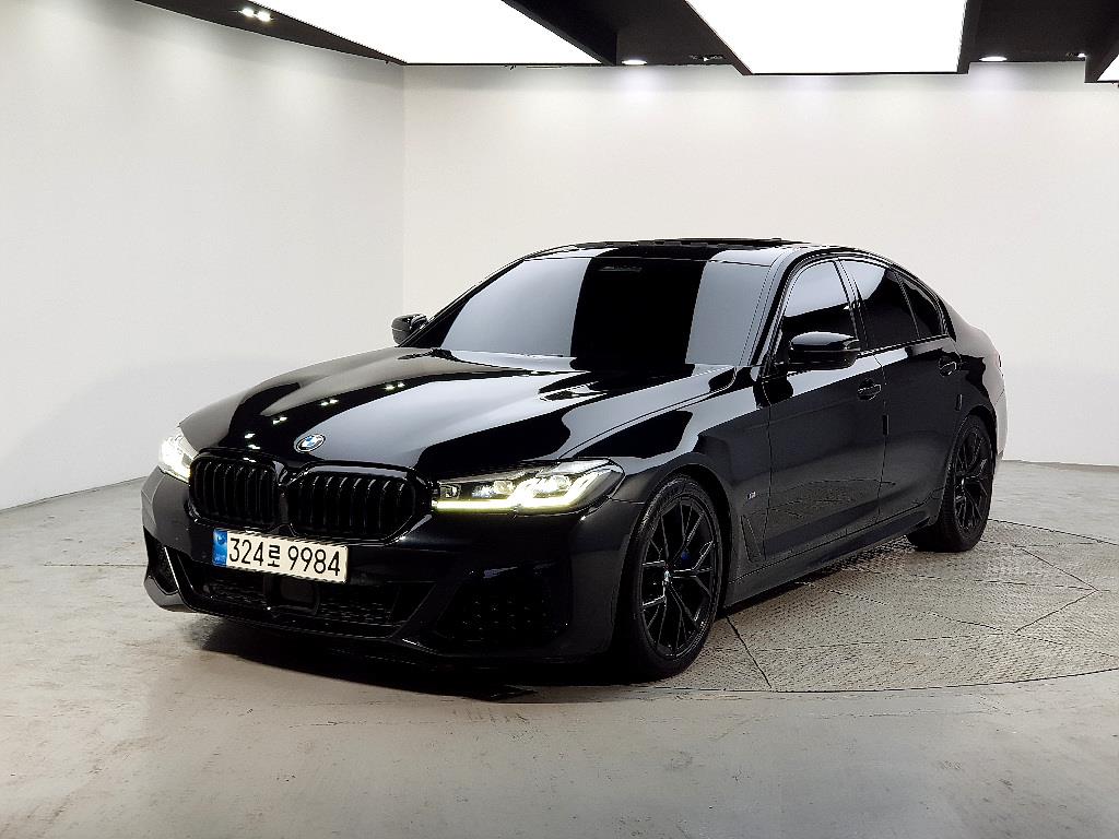 BMW 5 Series 2022 Negro - Importación desde Corea - HF Imports Iquique - Foto 1