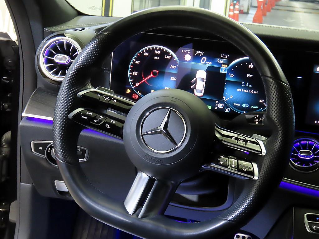 Mercedes Benz CLS Class - Vista 8