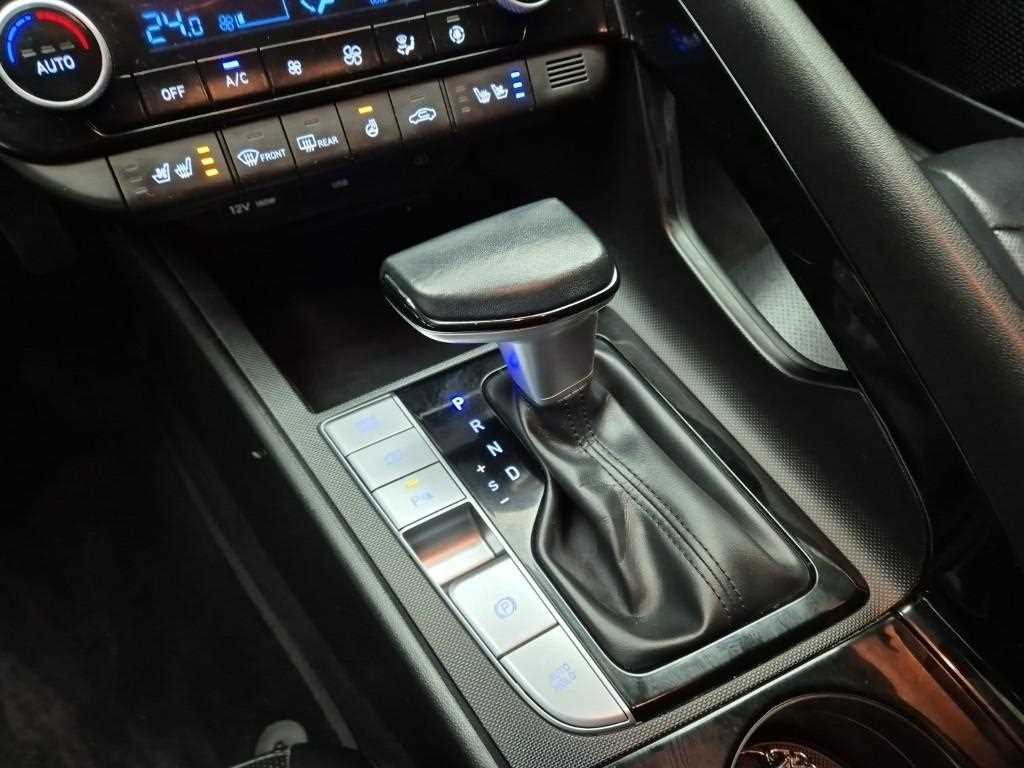 HYUNDAI Avante - Vista 8