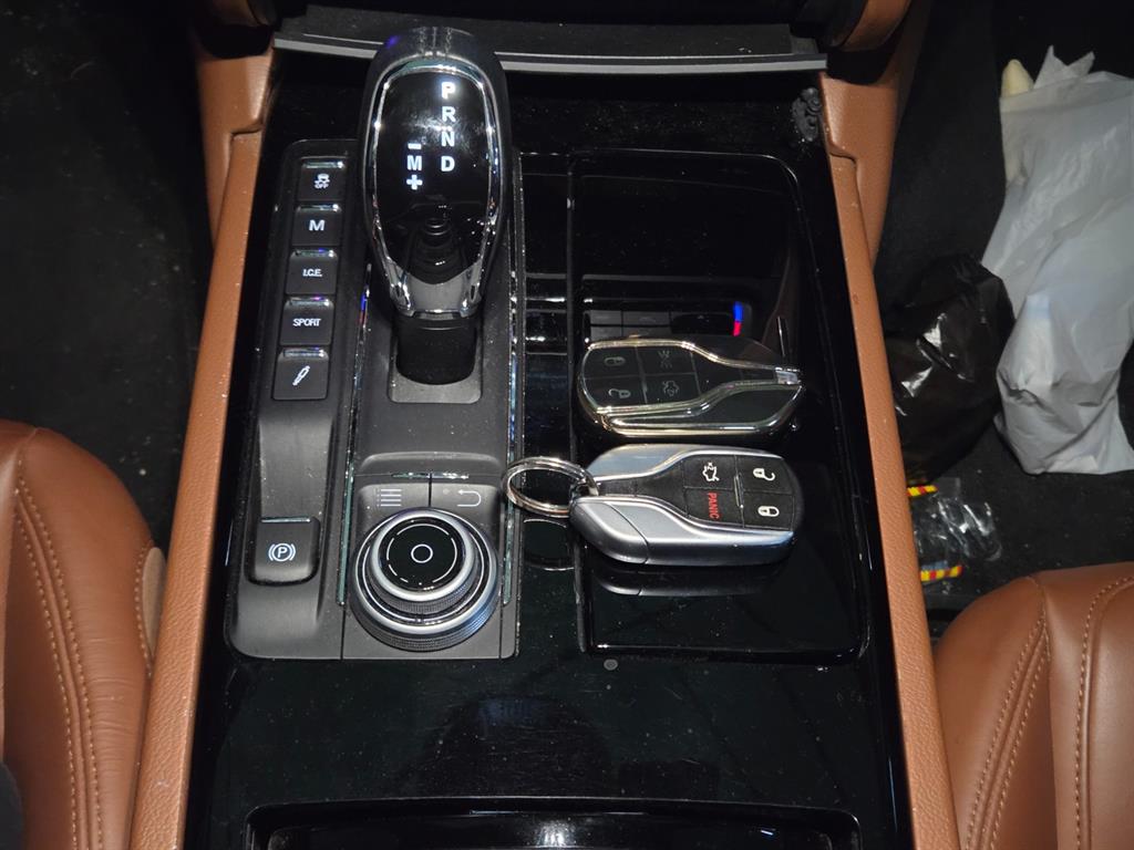 Maserati Quattroforte 2017 Blanco - Importación desde Corea - HF Imports Iquique - Foto 13