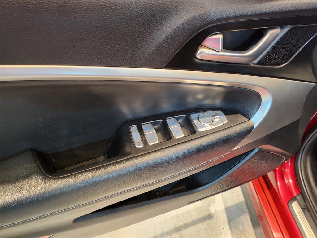 Genesis G70 - Vista 12