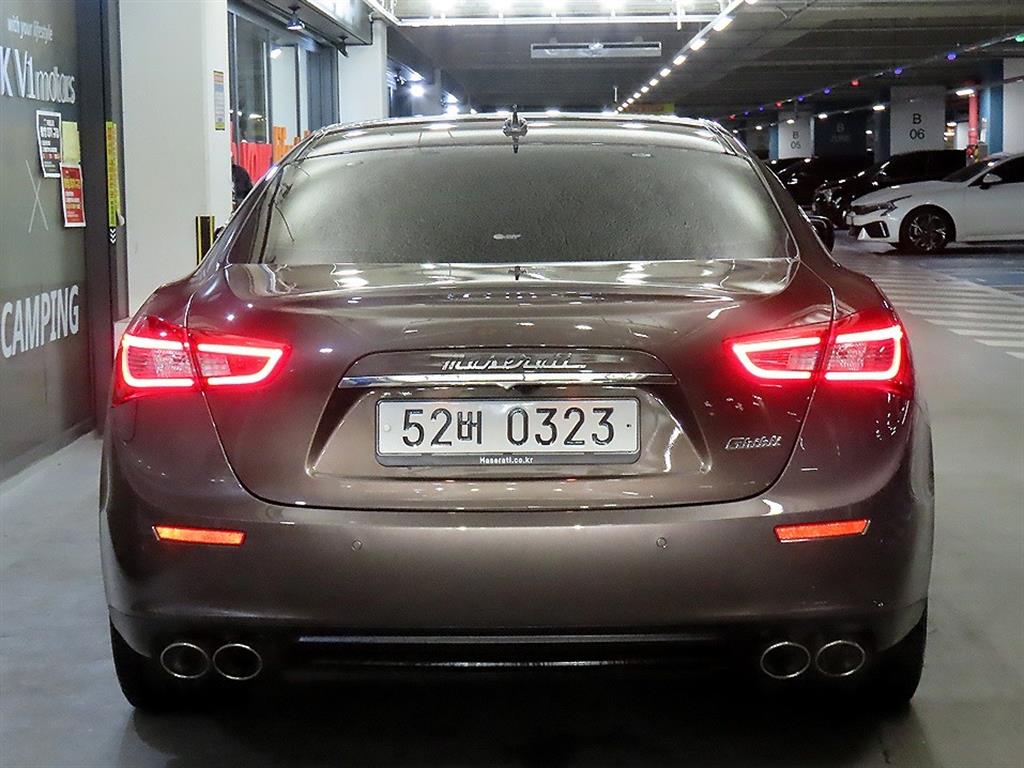 Maserati Ghibli - Vista 5