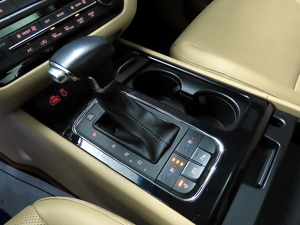 KIA Carnival 2018 Negro - Importación desde Corea - HF Imports Iquique - Foto 13