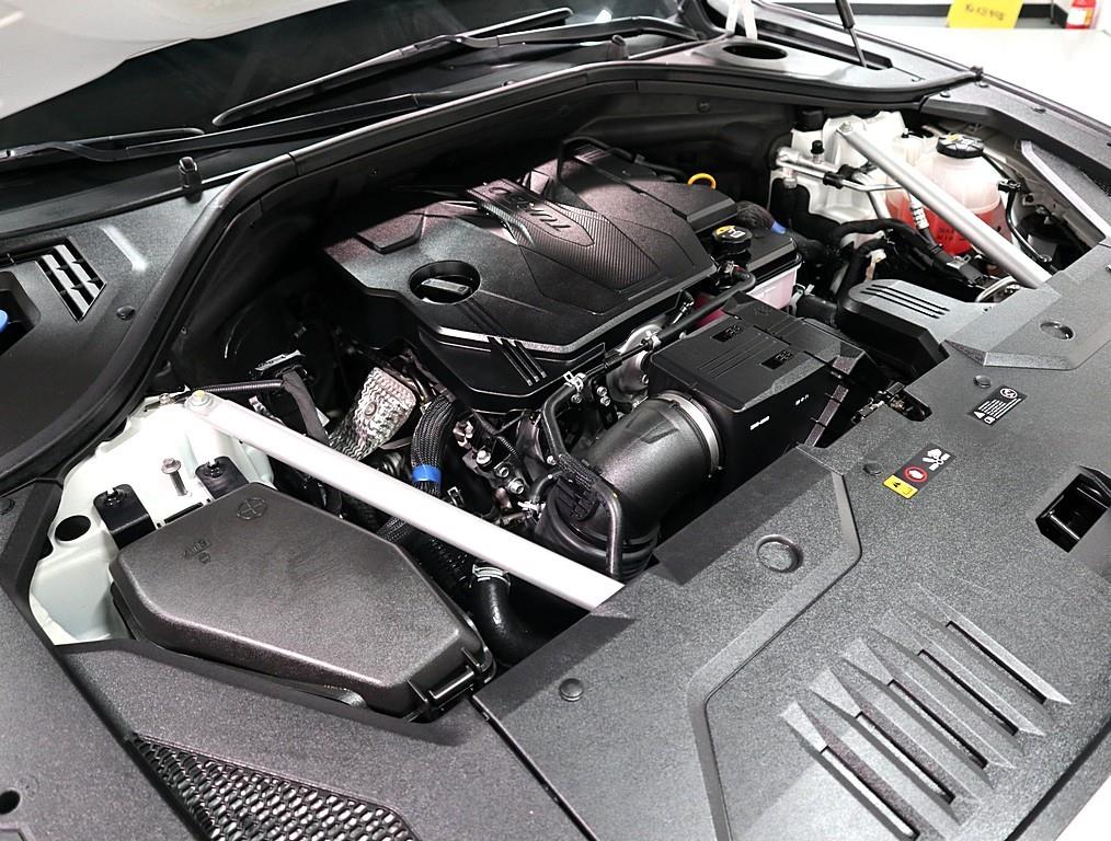 Genesis GV70 - Vista 6