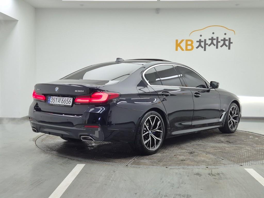 BMW 5 Series - Vista 4