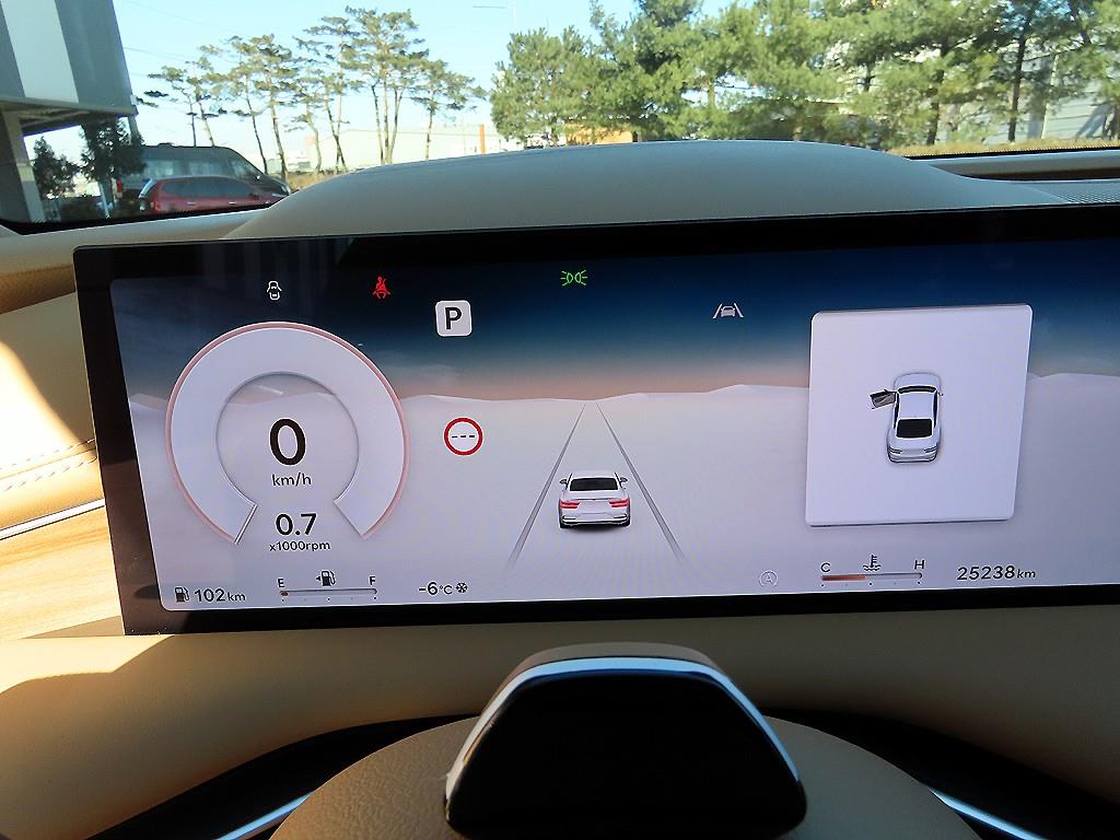 Genesis G80 - Vista 9