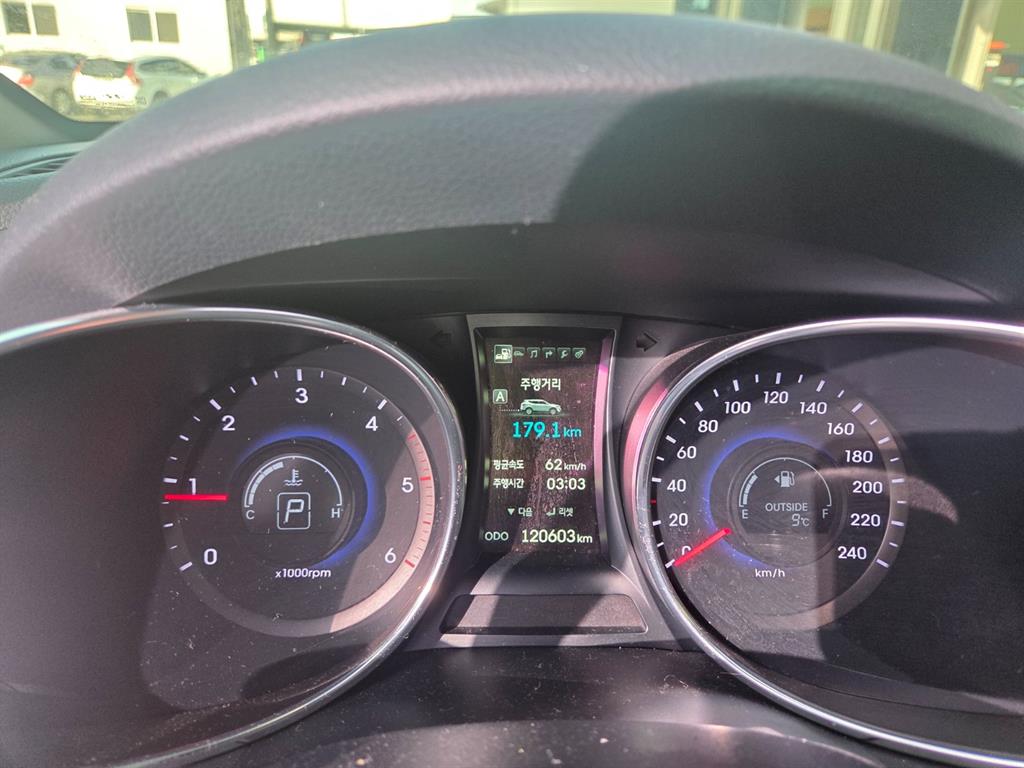 HYUNDAI Santa Fe 2015 Negro - Importación desde Corea - HF Imports Iquique - Foto 13