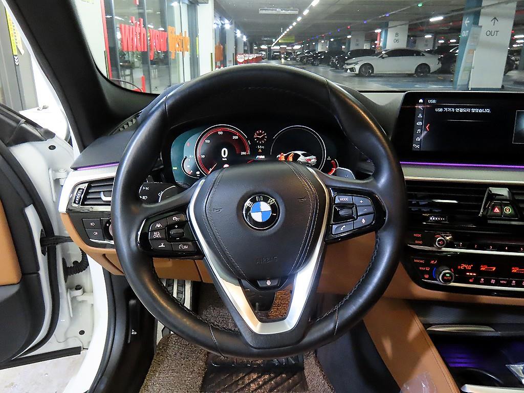 BMW 5 Series - Vista 8