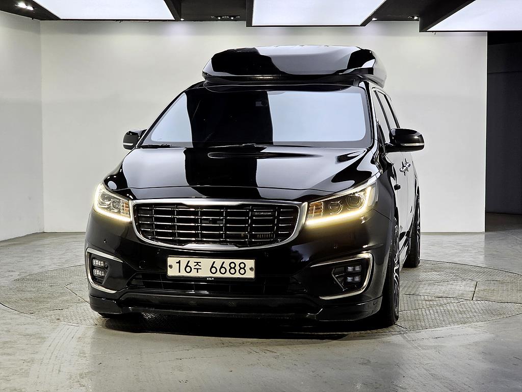KIA Carnival - Vista 2