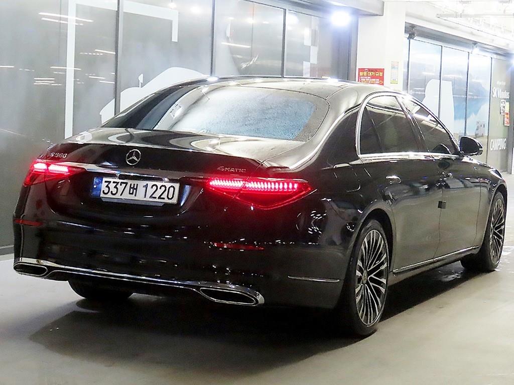 Mercedes Benz S Class - Vista 4