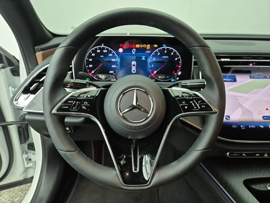 Mercedes Benz E class - Vista 9