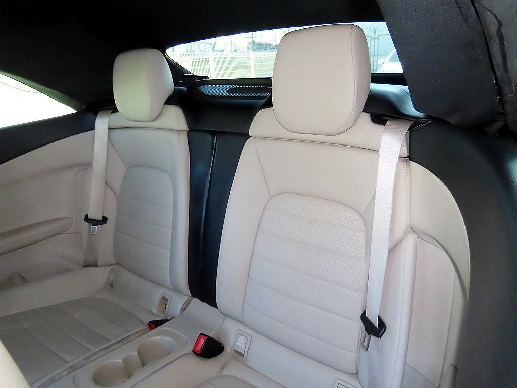 Mercedes Benz C Class - Vista 11