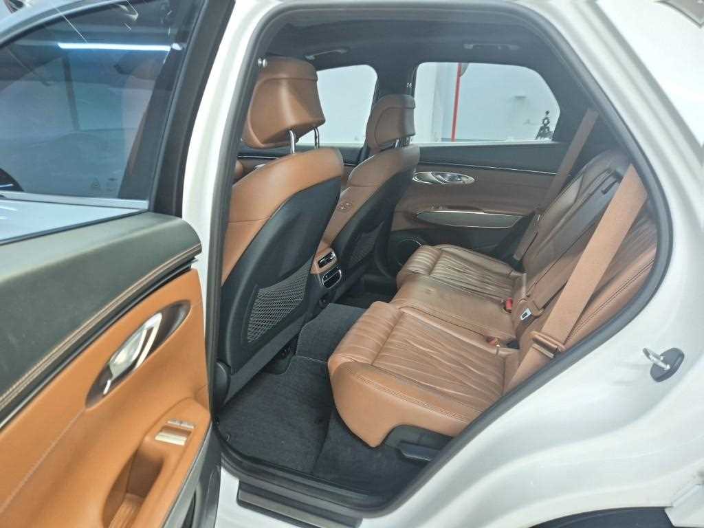 Genesis GV70 - Vista 12