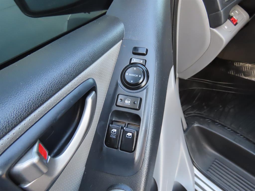 HYUNDAI Starex 2016 Plateado - Importación desde Corea - HF Imports Iquique - Foto 10