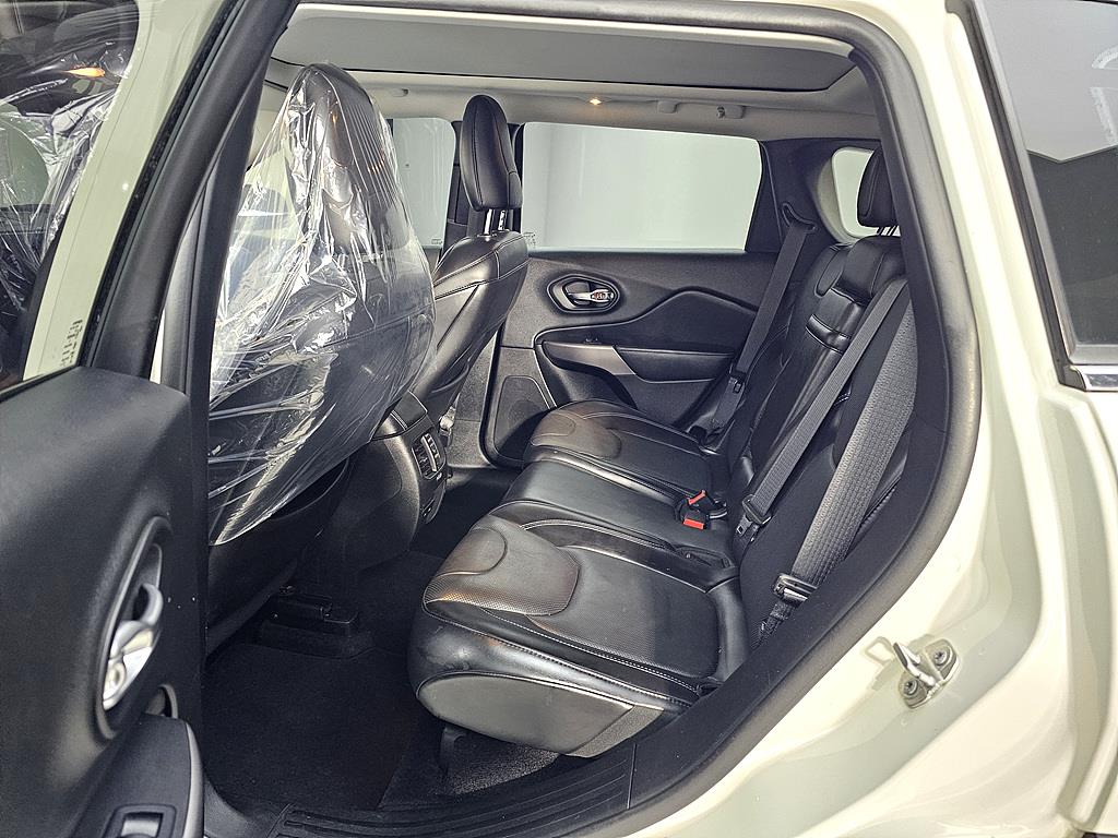 Jeep Cherokee - Vista 9