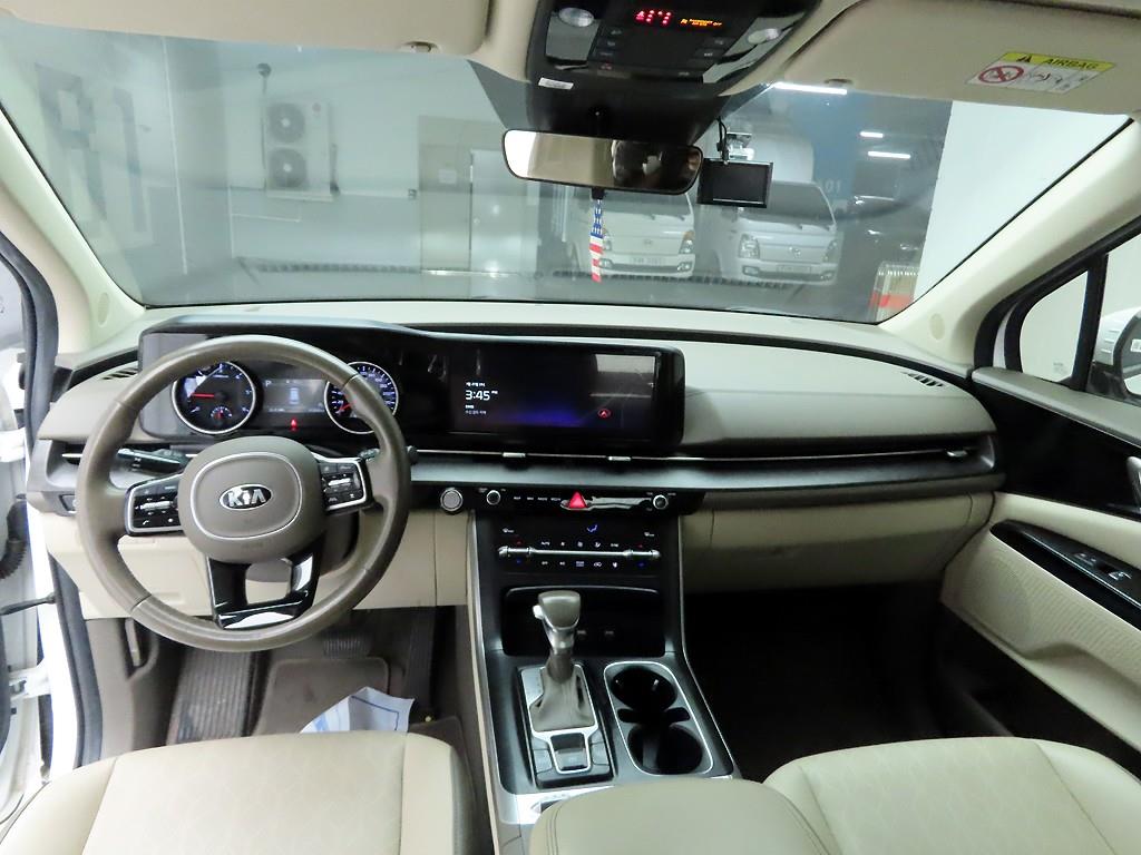 KIA Carnival - Vista 6