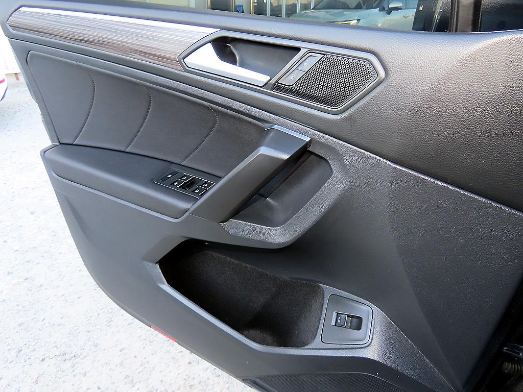 Volkswagen Tiguan - Vista 11