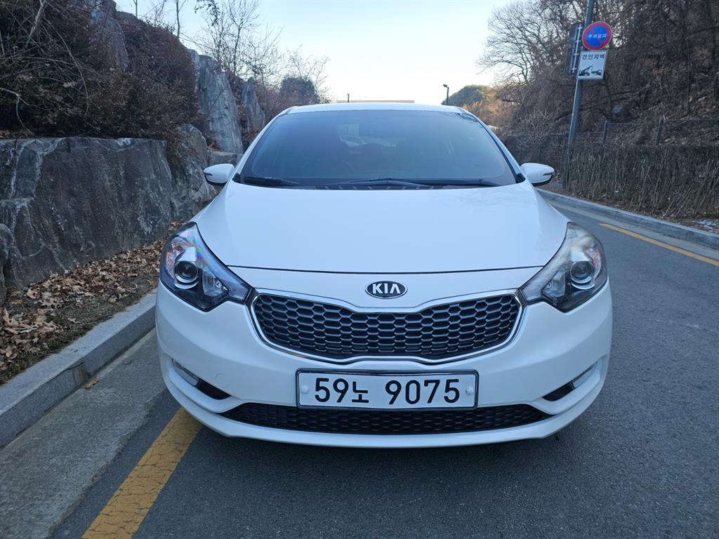 KIA K3 - Vista 6