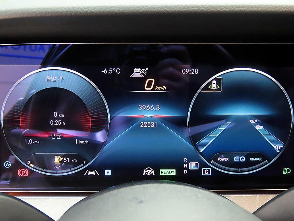 Mercedes Benz E class - Vista 8