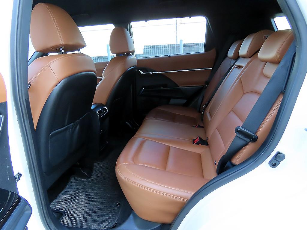 Ssangyong Torres - Vista 6