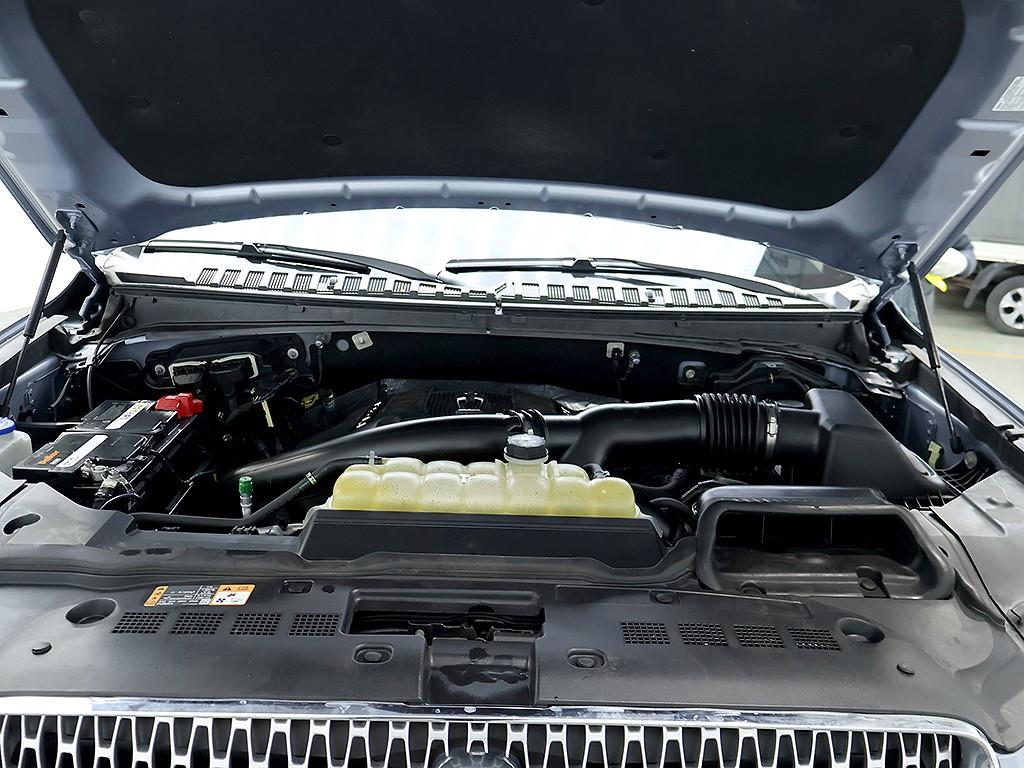 Lincoln Navigator 2018 Azul - Importación desde Corea - HF Imports Iquique - Foto 7