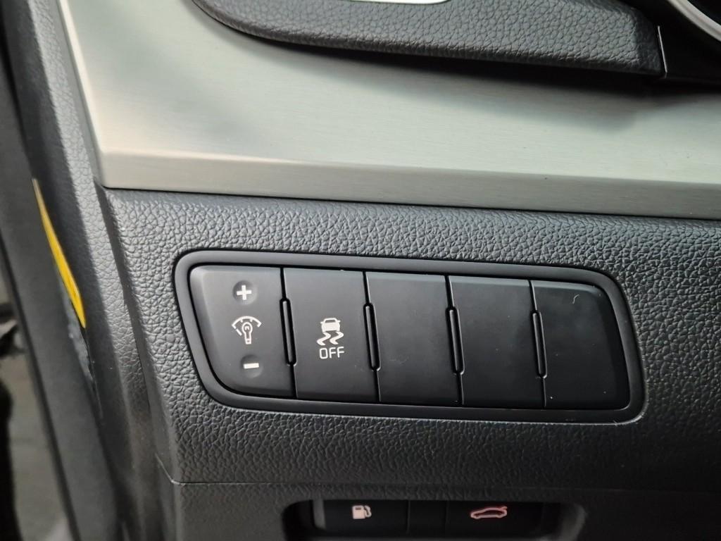 KIA K7 2015 Negro - Importación desde Corea - HF Imports Iquique - Foto 18