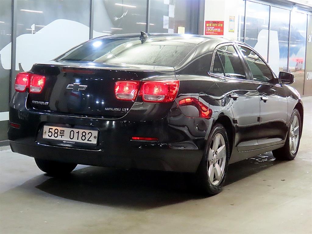 Chevrolet Malibu - Vista 4