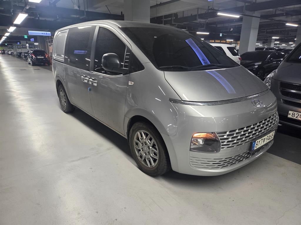 HYUNDAI Staria - Vista 4