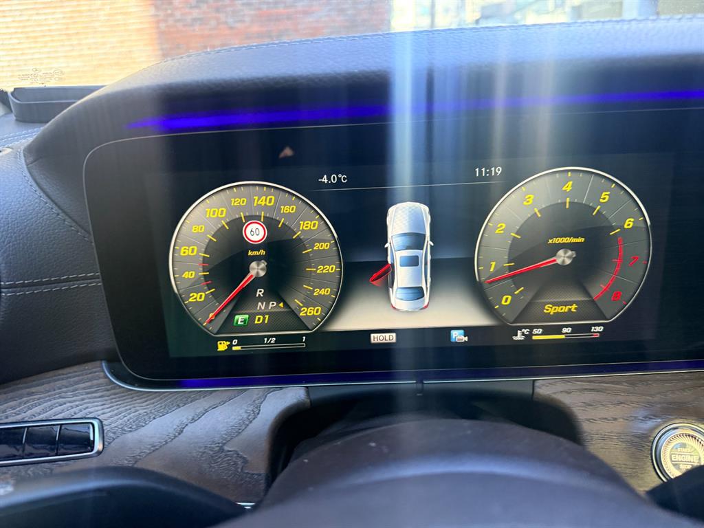 Mercedes Benz E class - Vista 6