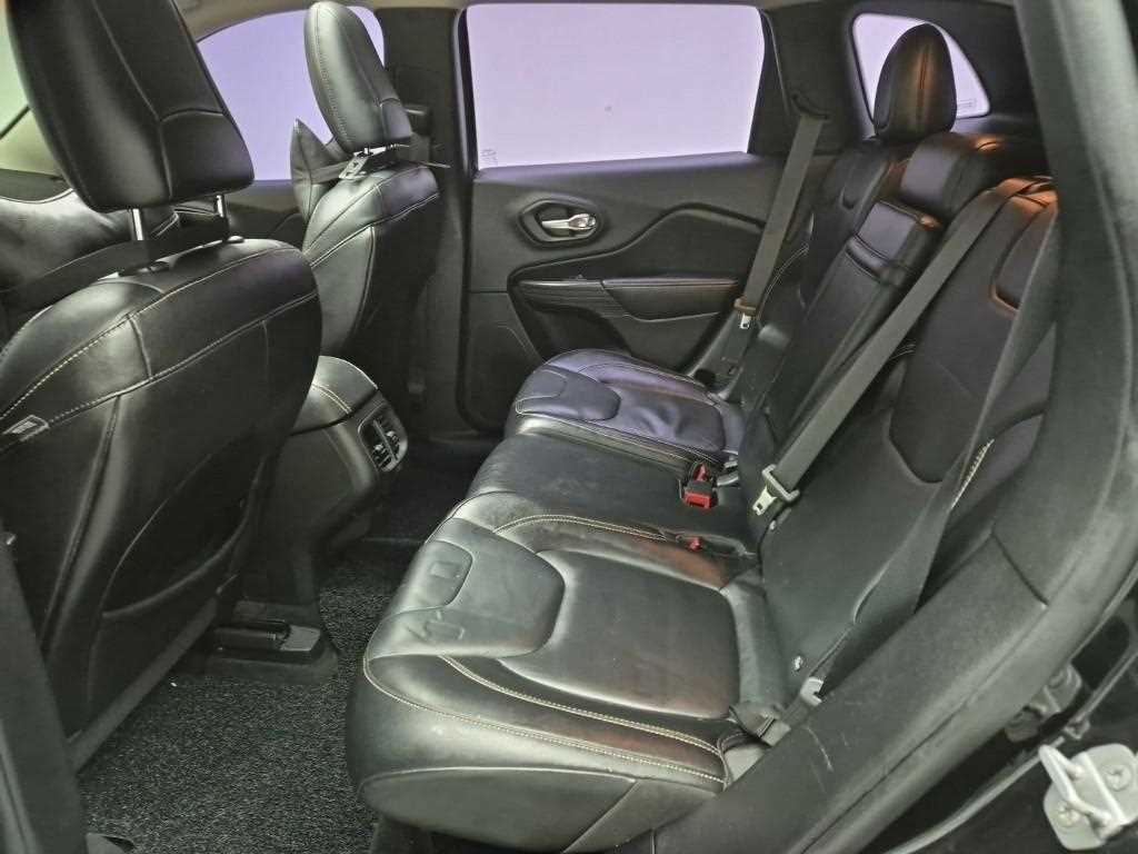 Jeep Cherokee - Vista 12