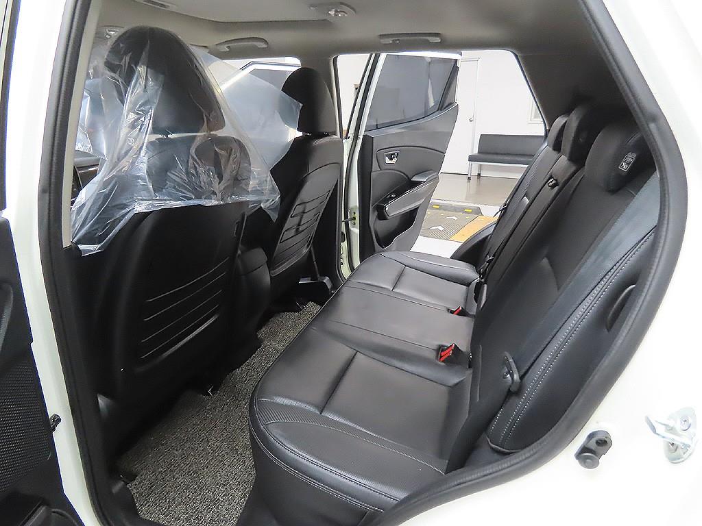 Ssangyong Tivoli 2020 Blanco - Importación desde Corea - HF Imports Iquique - Foto 9