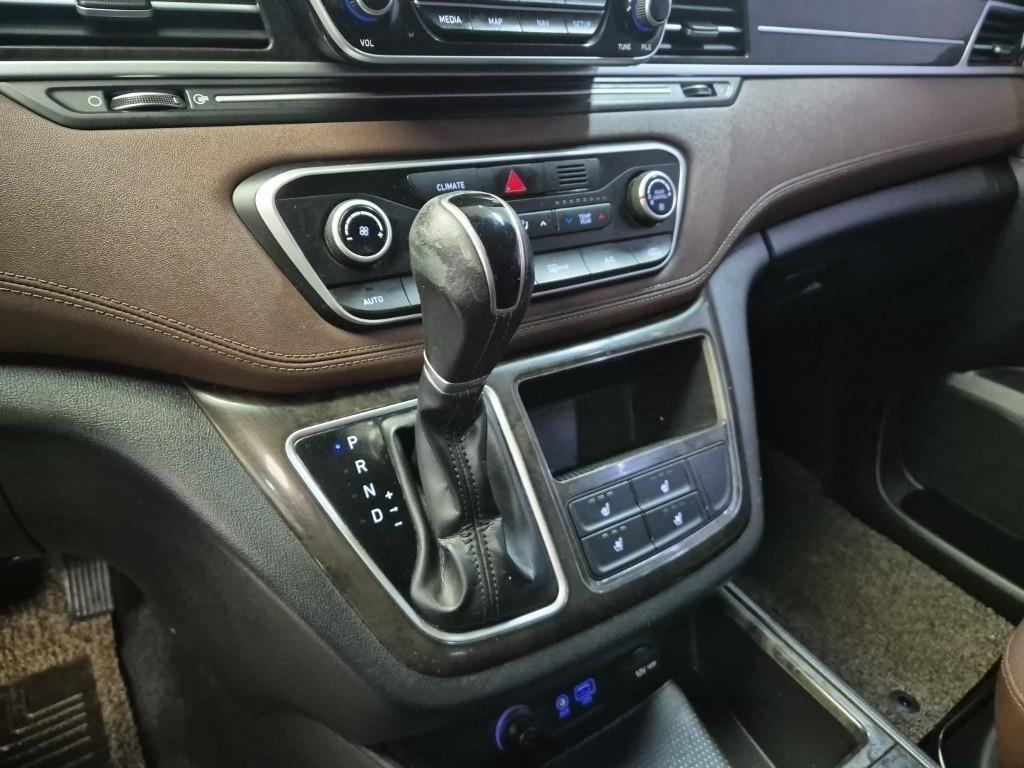 HYUNDAI Starex 2019 Café - Importación desde Corea - HF Imports Iquique - Foto 18