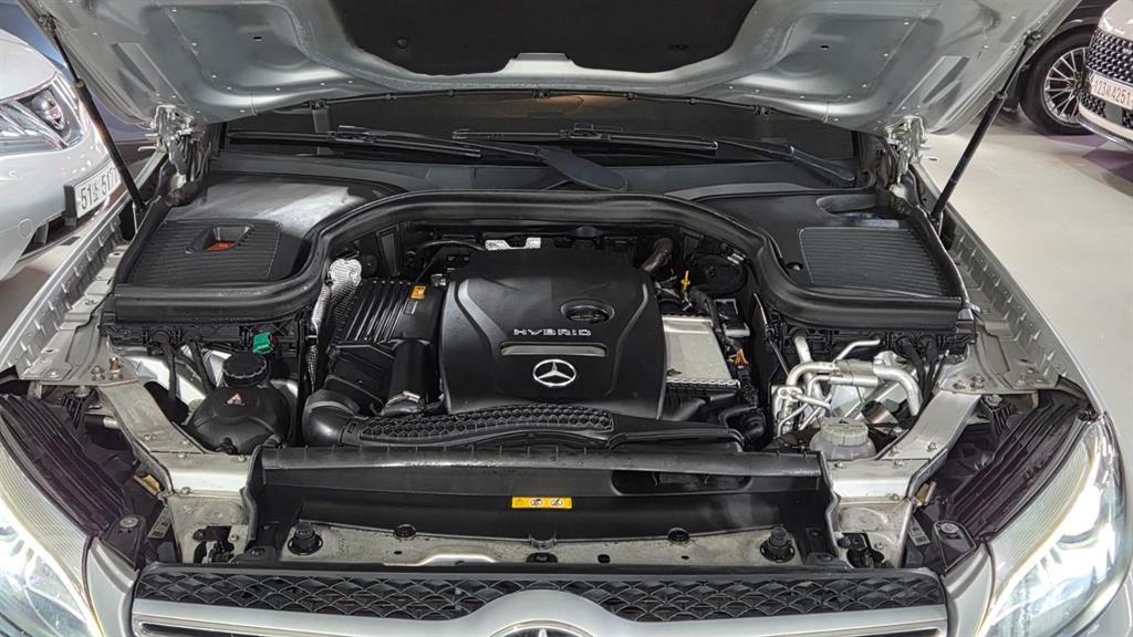 Mercedes Benz GLC Class 2019 Plateado - Importación desde Corea - HF Imports Iquique - Foto 20