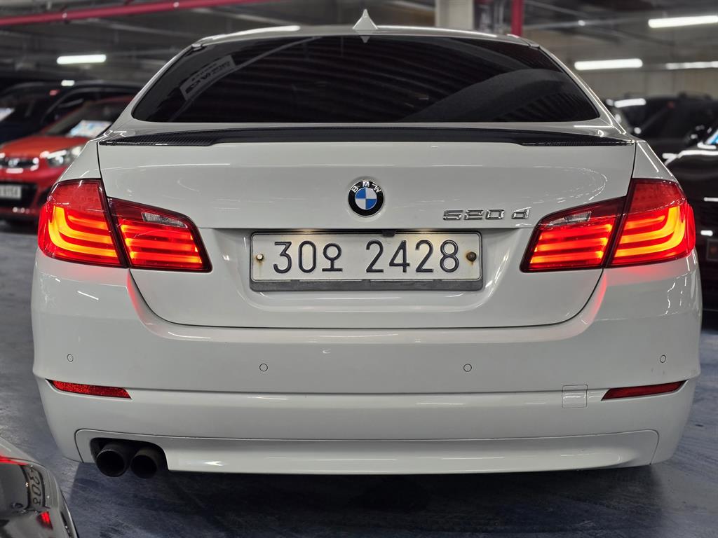 BMW 5 Series - Vista 3