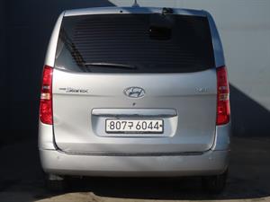 HYUNDAI Starex - Vista 8
