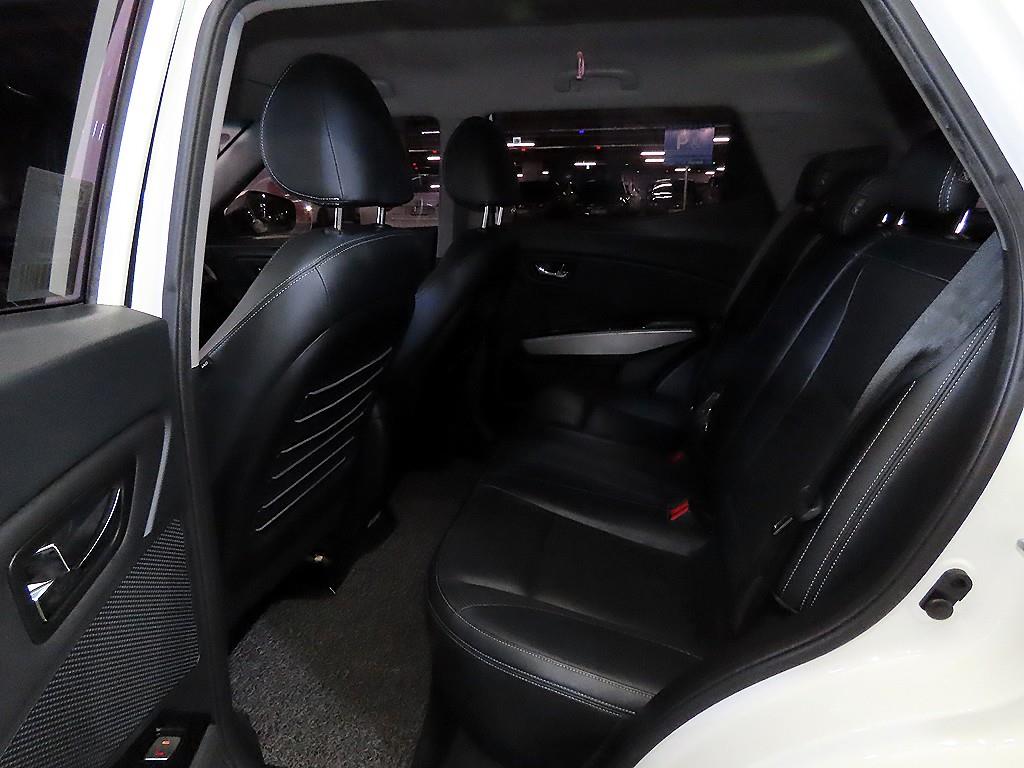 Ssangyong Tivoli - Vista 7