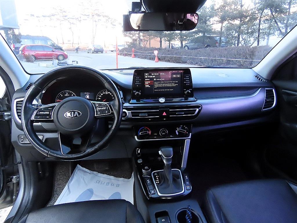 KIA Seltos - Vista 7