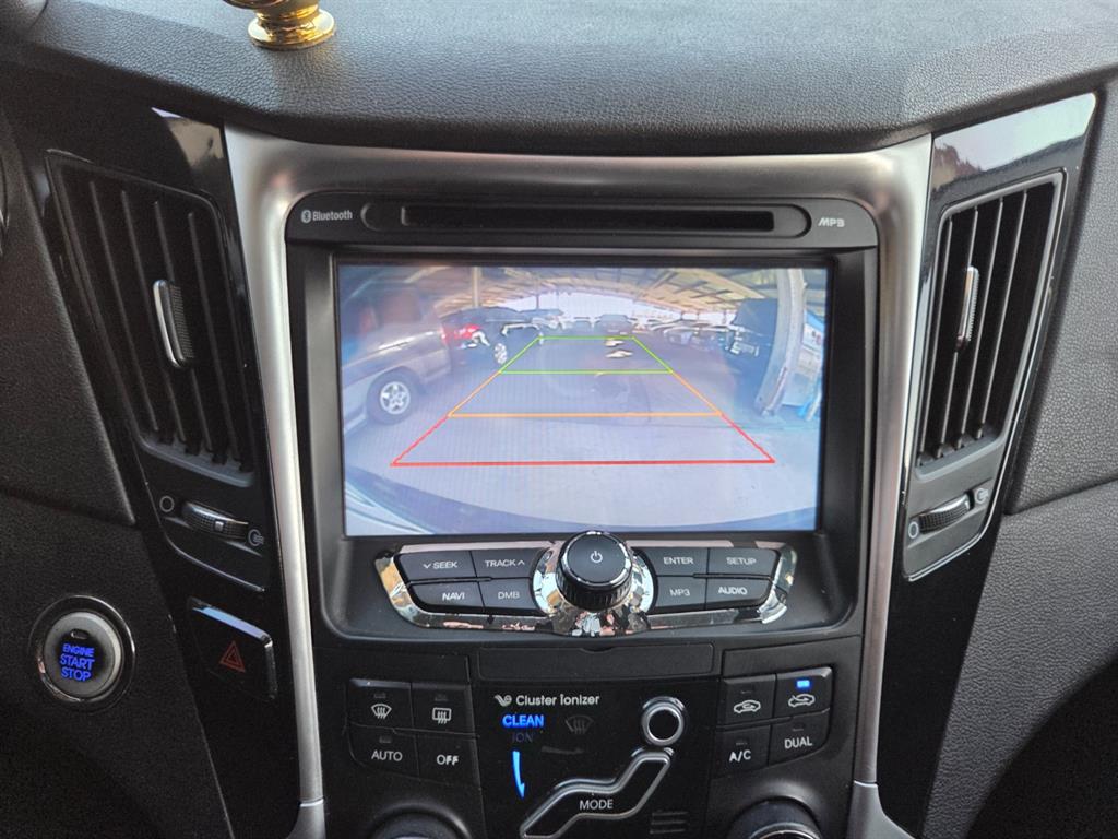 HYUNDAI Sonata - Vista 10