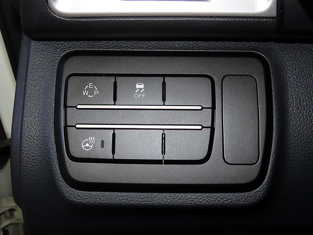 Ssangyong Tivoli 2016 Blanco - Importación desde Corea - HF Imports Iquique - Foto 15