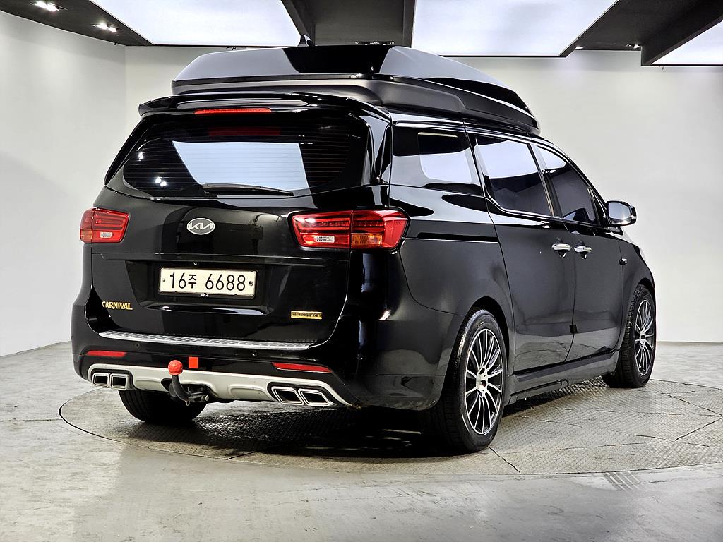 KIA Carnival - Vista 4