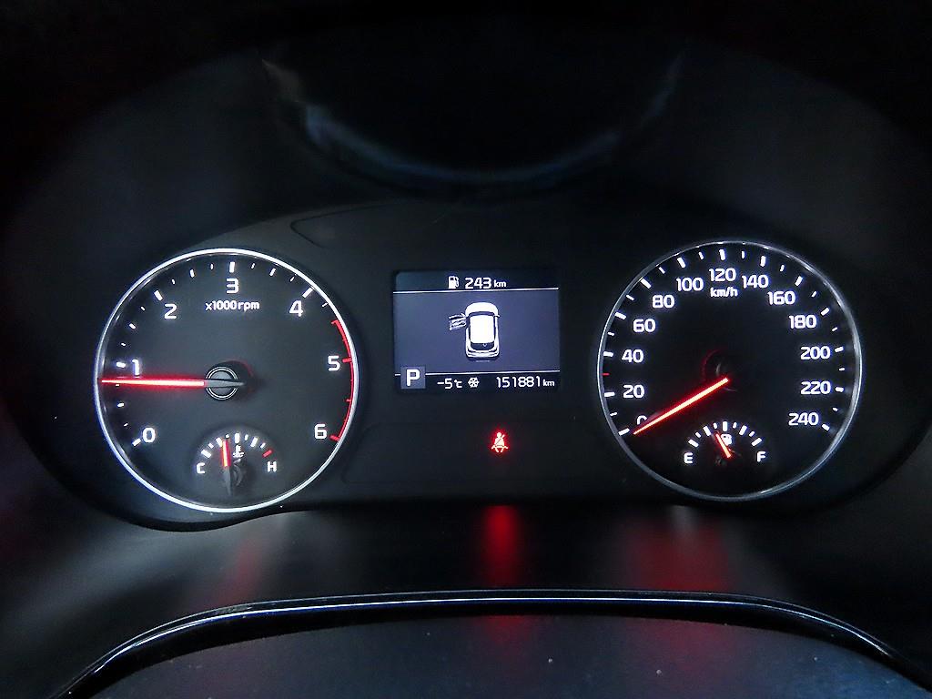 KIA Seltos - Vista 9