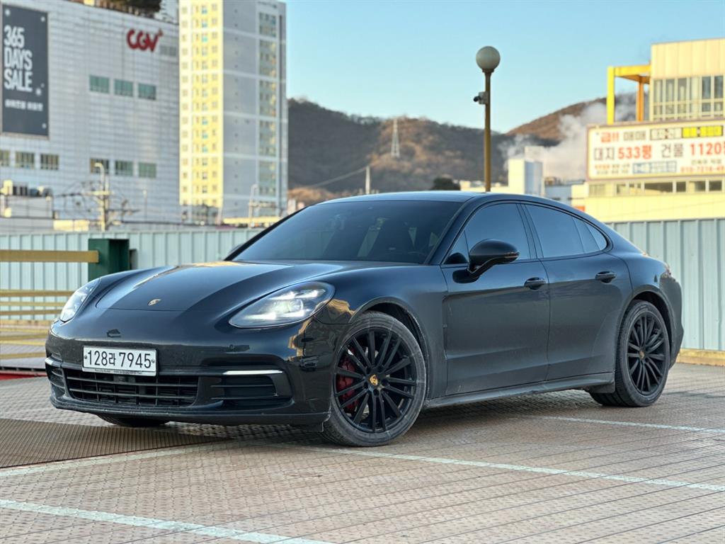 Porsche Panamera 2018 Negro - Importación desde Corea - HF Imports Iquique - Foto 1