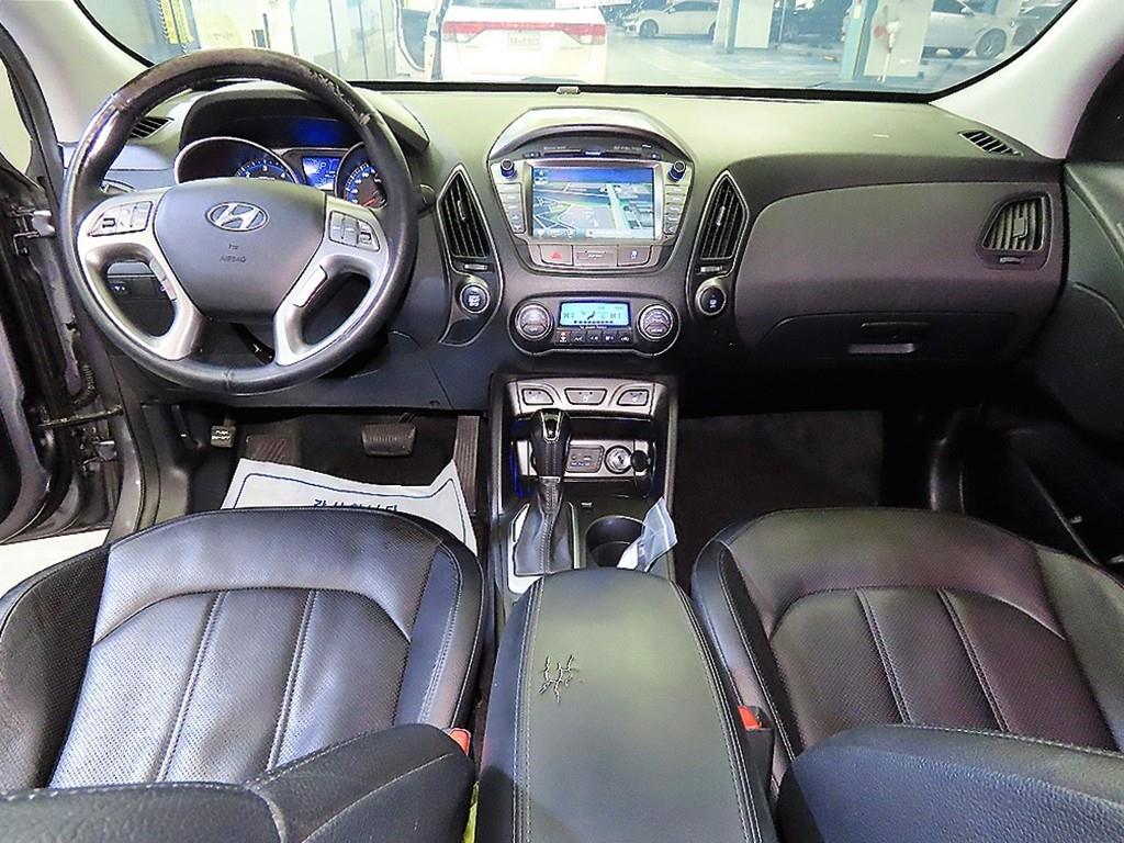 HYUNDAI Tucson - Vista 10