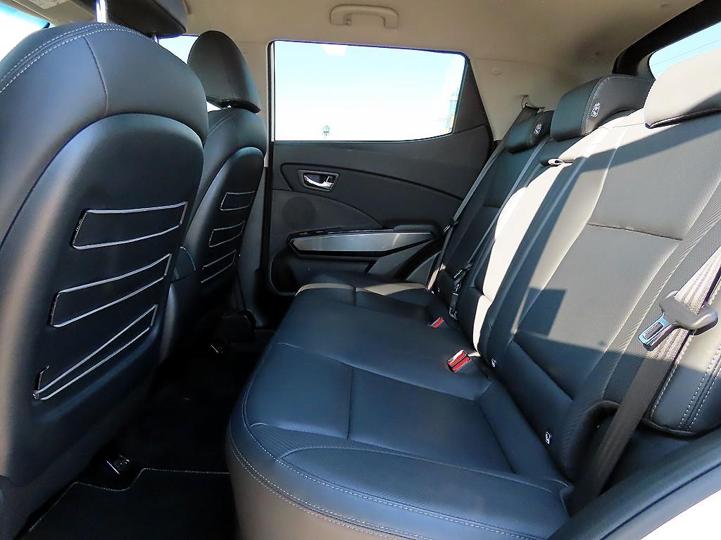 Ssangyong Tivoli - Vista 6