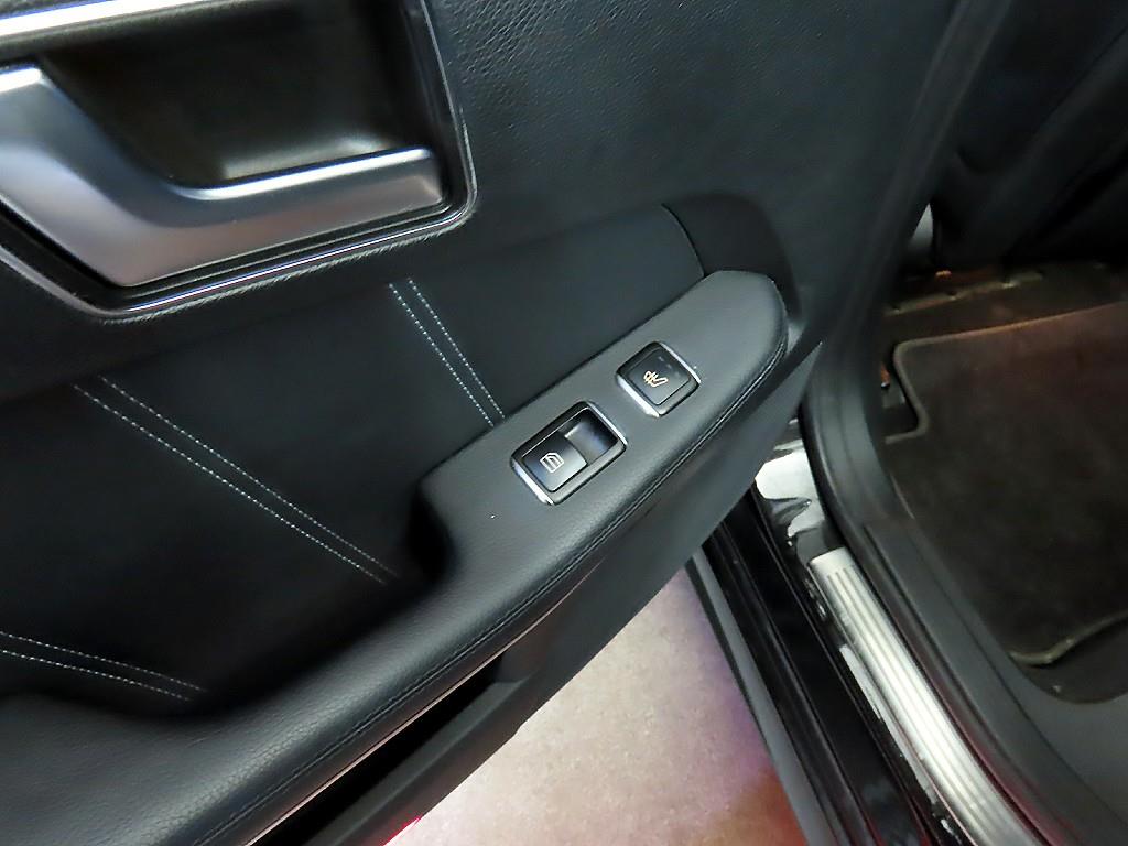 Mercedes Benz E class 2014 Negro - Importación desde Corea - HF Imports Iquique - Foto 15