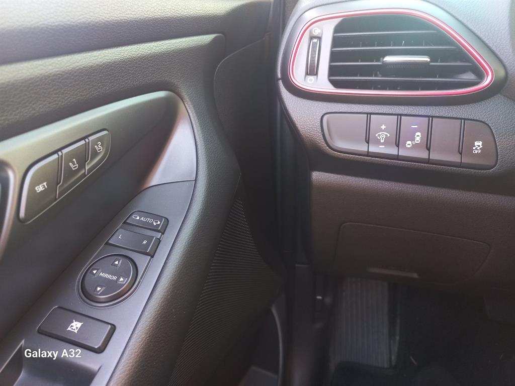 HYUNDAI i30 2018 Azul - Importación desde Corea - HF Imports Iquique - Foto 15