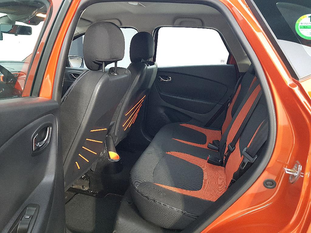 SAMSUNG QM3 - Vista 9