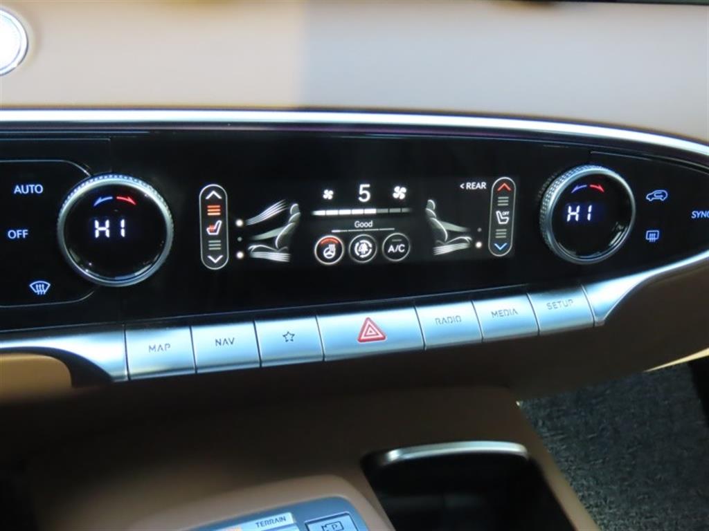 Genesis GV70 2023 Blanco - Importación desde Corea - HF Imports Iquique - Foto 7